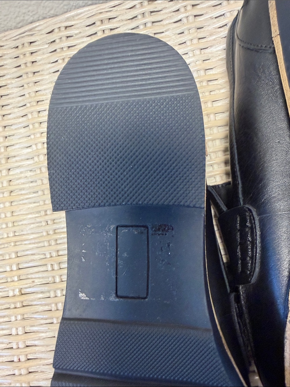 Blondo Black Leather Women's Waterproof  Slip-On Penny Loafers - Picture 11 of 11